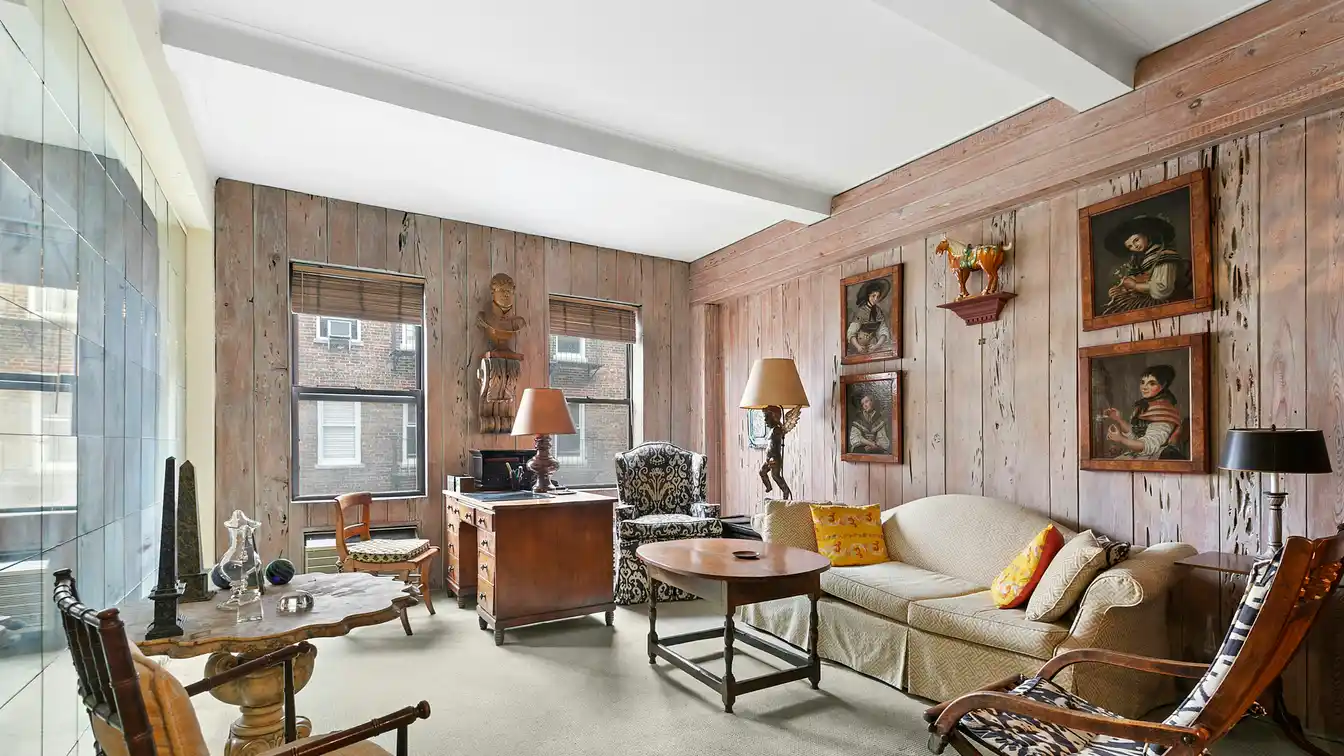 Lovely Two Bedroom Coop Apartment in Carnegie Hill