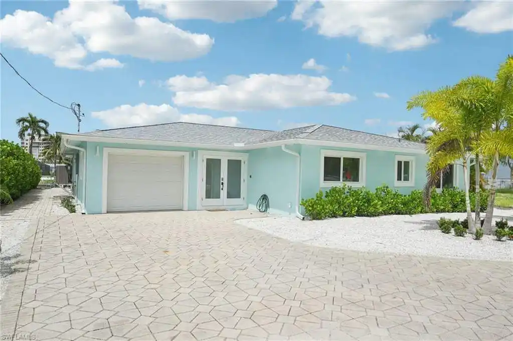 Waterfront Pool Home with Direct Gulf Access