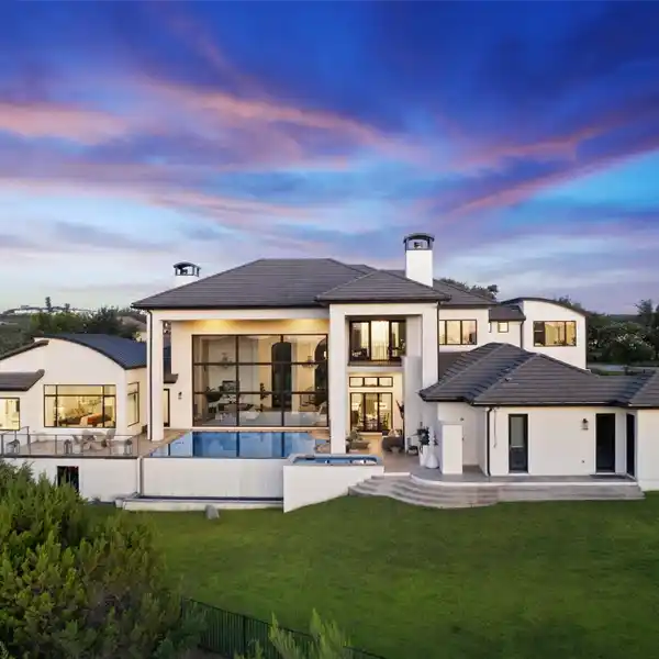 CUSTOM MODERN HOME IN BEE CREEK ESTATES