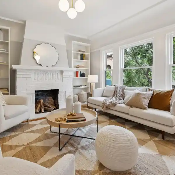 HANDSOME EDWARDIAN STYLE HOME