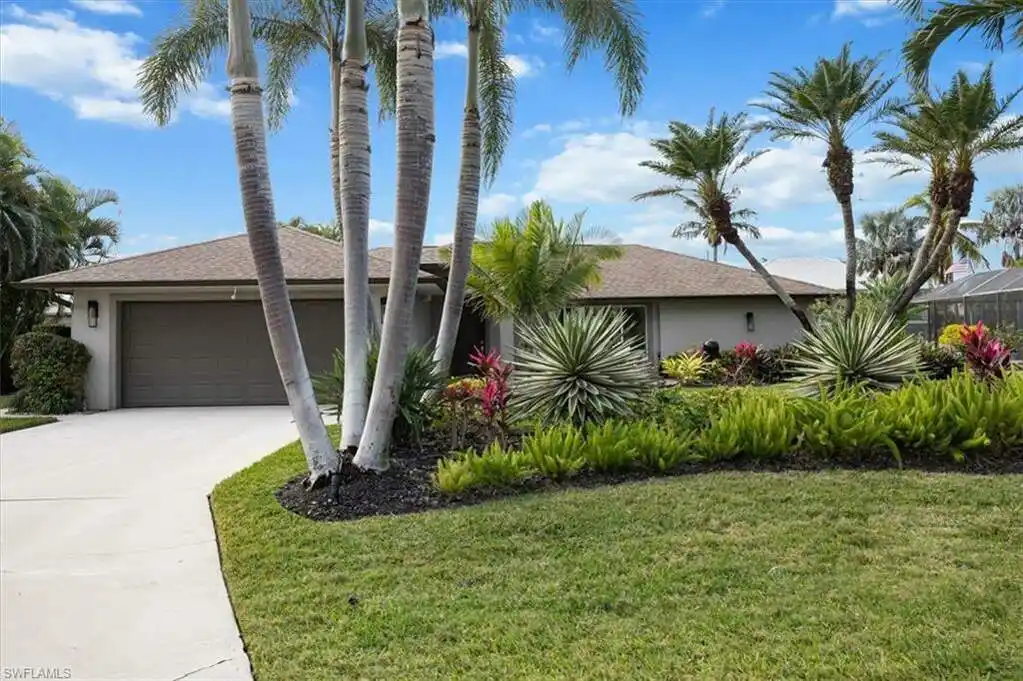 Updated Waterfront Home in Bonita Springs
