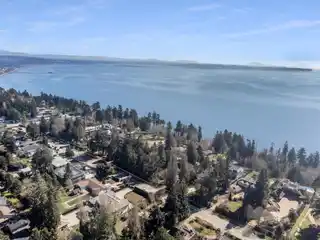 Prestigious Waterfront Estate Property