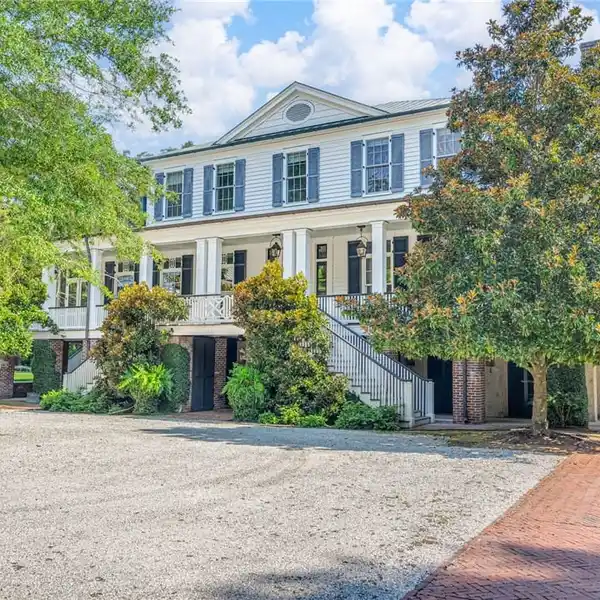 LARGE PRIVATE ESTATE ON THE OGEECHEE RIVER