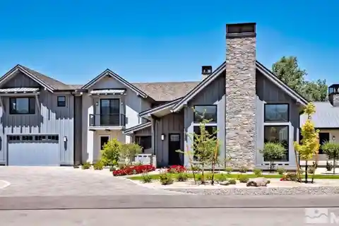 Luxury Home in Exclusive River Hawk Estates