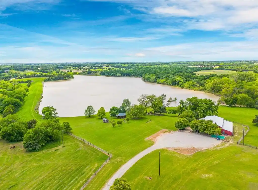 Sprawling 63-acre Ranch
