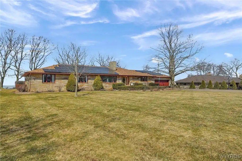 Expansive Ranch Home