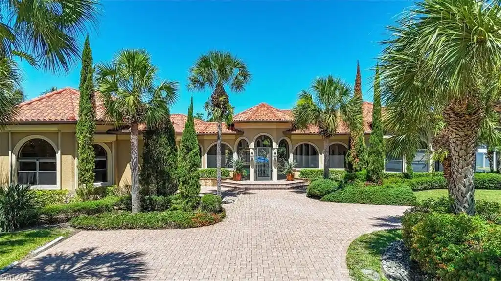 Exquisite Seven Bedroom Estate