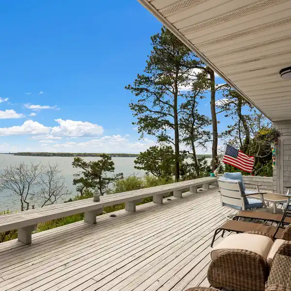 IDEAL RETREAT FOR THE PERFECT HAMPTONS GETAWAY