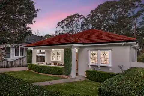 Charming 1940s Home with Leafy Garden Retreat