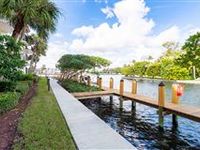 DELIGHTFULLY RENOVATED GROUND FLOOR UNIT