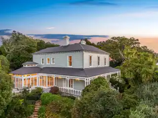 Glenholm - an Elegant Remuera Residence