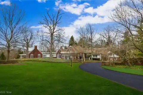 Utterly Charming Colonial Revival