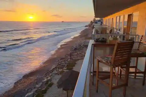Beachfront Living!