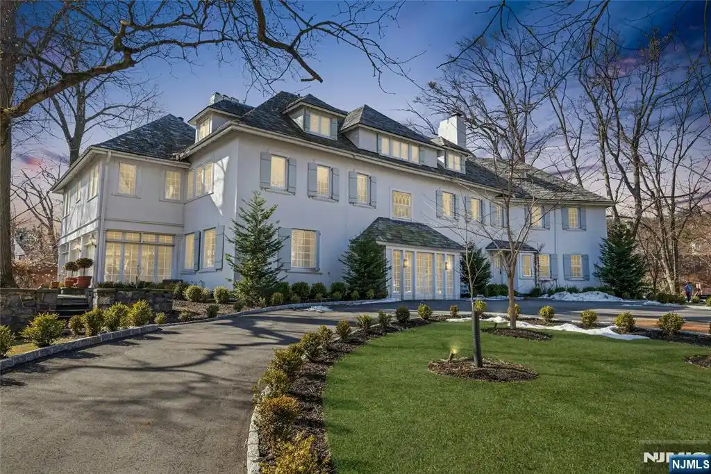 Historic Estate Blending Timeless Elegance and Modern Luxury