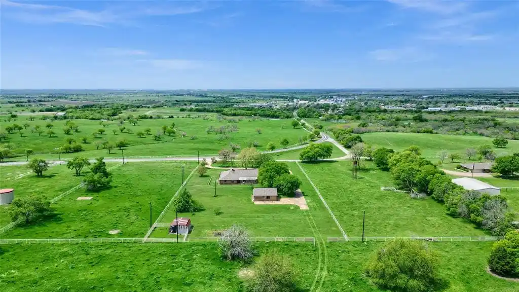 Unique Property with Long-range Views