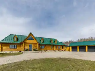 Fully Renovated Jewel with Spectacular Mountain Views