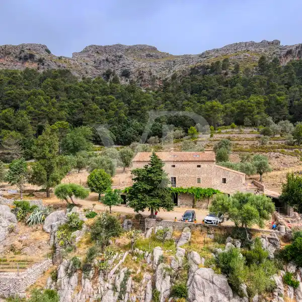 FANTASTIC HISTORICAL FINCA IN THE SERRA DE TRAMUNTANA