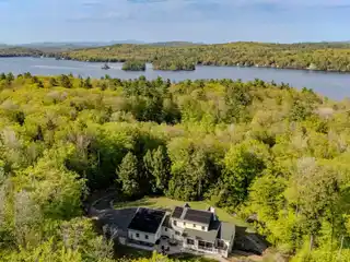 Private 10-acre Retreat with Solar-powered Living