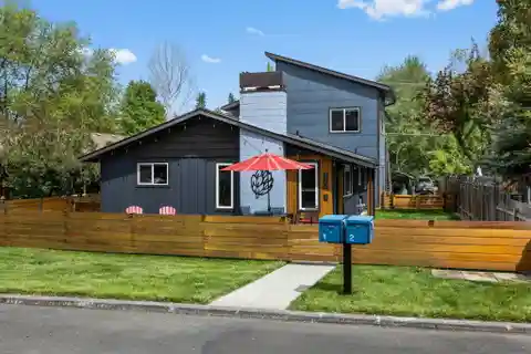 Beautifully Maintained Bungalow