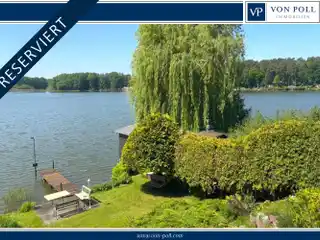 Unique Lakeside Property with a Detached House