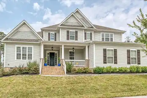 Bright and Stunning Home in the Enclave at Massey