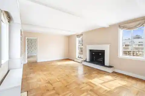 Penthouse Facing Park Avenue