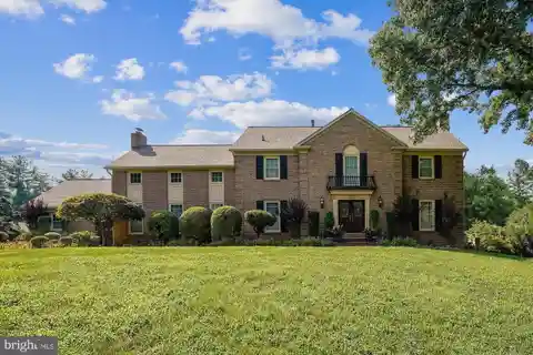 Nearly One-Acre Private Retreat