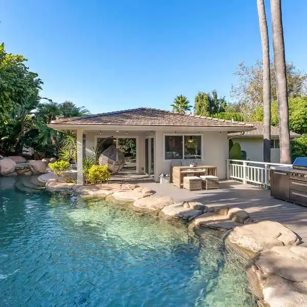 REFINED SANCTUARY WITH COMPLETE PRIVACY