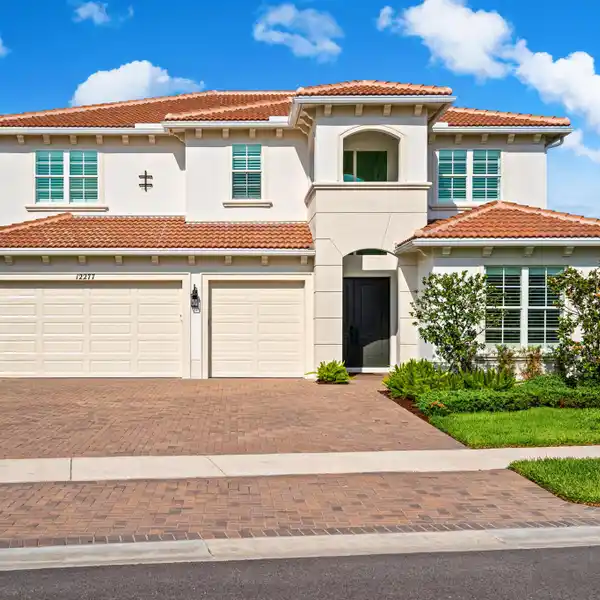 PRIME PALM BEACH GARDENS LUXURY LIVING