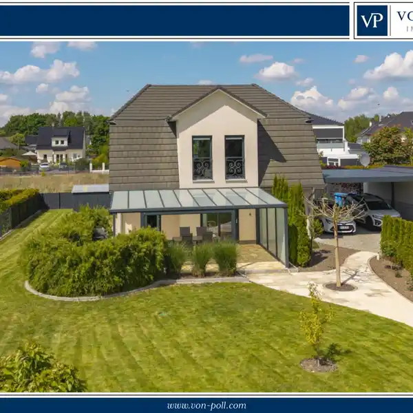 NEW FAMILY HOME ON A LARGE PLOT NEAR THE GOLF COURSE AND SEDDINER LAKE