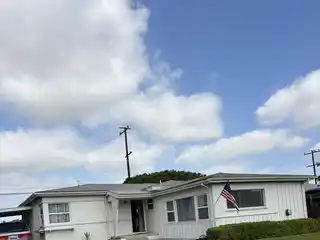 Hilltop Hideaway with Sunset View Breezes