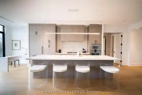 Gorgeous Home in the Rhodes Residences