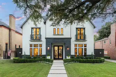 Beautiful Traditional University Park Home
