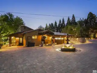 Rare and Private Resort-Like Estate