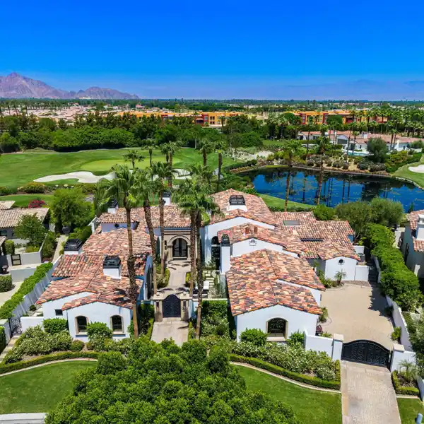 TURNKEY REMODELED RESIDENCE IN THE HIDEAWAY