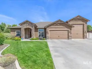 Stunning Single-Level Home in the Lakes at Pristine Meadows