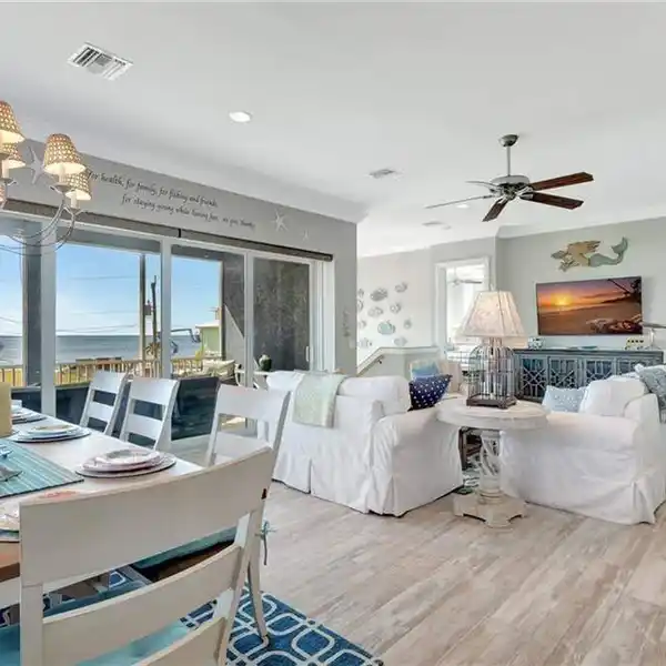 LUXURY PINE ISLAND WATERFRONT WITH GULF ACCESS