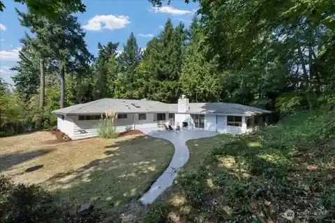 Mid-Century Home with Timeless Charm