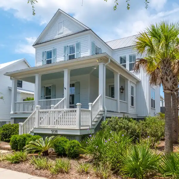 WATERFRONT KIAWAH RIVER HOME WITH RESORT AMENITIES