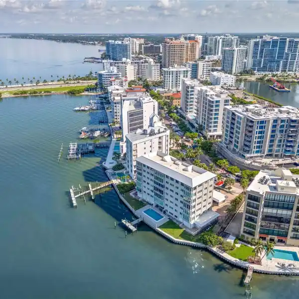 ELEGANTLY RENOVATED CORNER UNIT AT GOLDEN GATE POINT