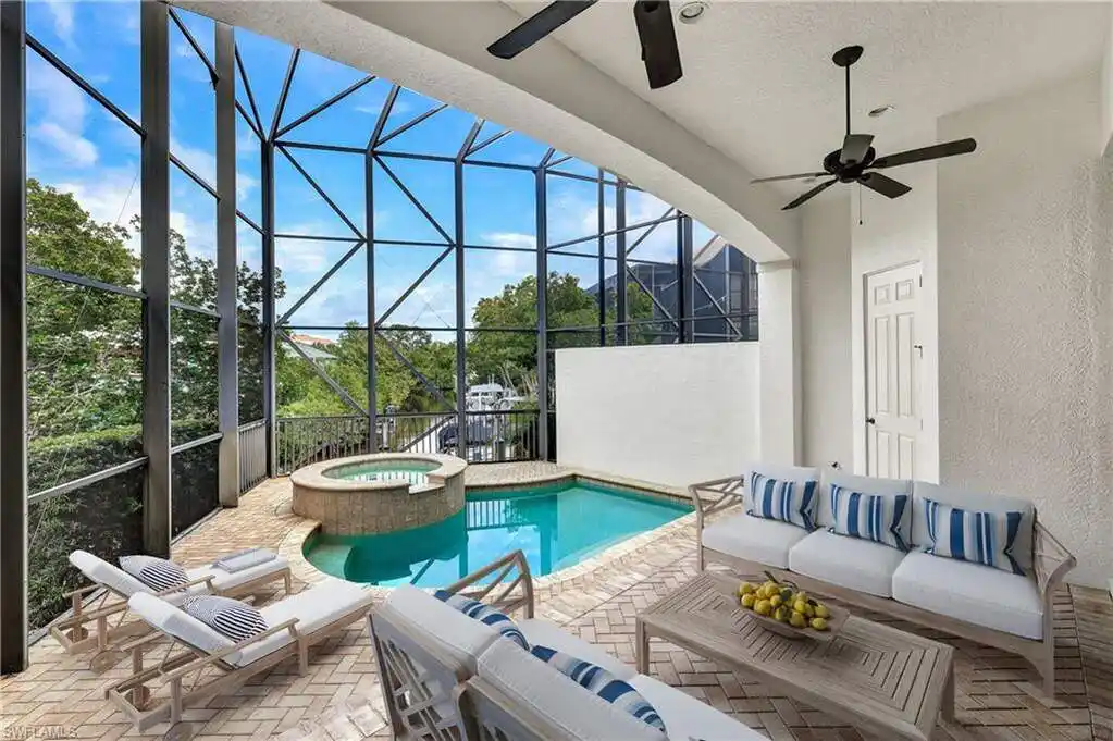 Pristine Villa Moments from Bonita Beach