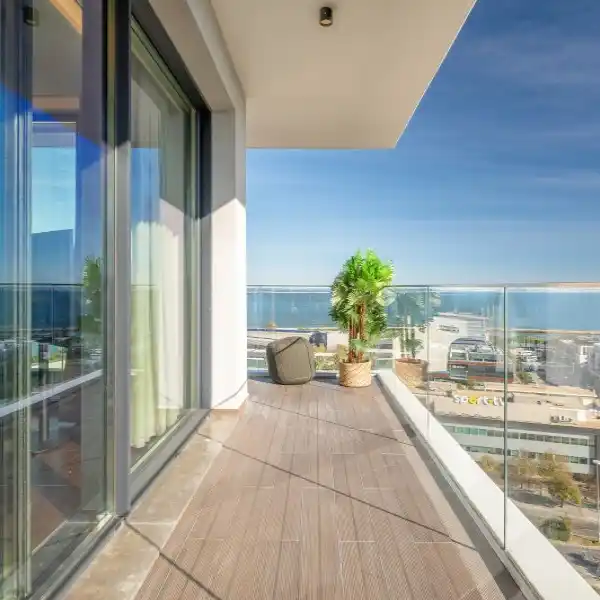 ELEGANT AND SPACIOUS APARTMENT IN A PRIVILEGED LOCATION