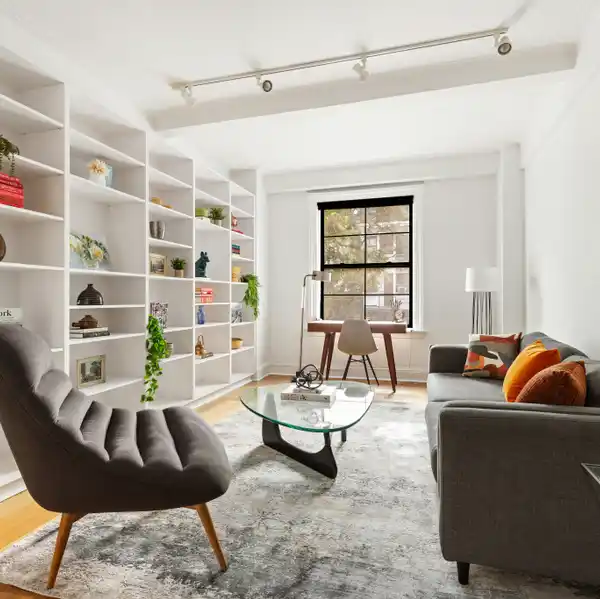 SPACIOUS AND VERSATILE UPPER WEST SIDE CO-OP