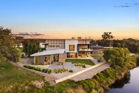 Luxury Coastal-Country Retreat Near Busselton and Dunsborough