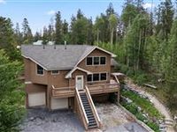 WONDERFUL HOME IN AN IDYLLIC SETTING