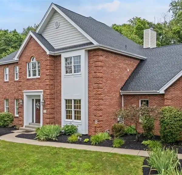 CUSTOM-BUILT ELEGANT ESTATE