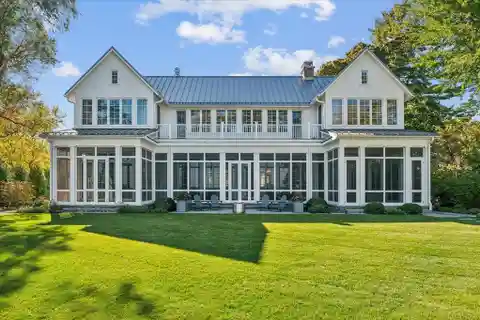 Immaculate Turnkey Lakefront Property