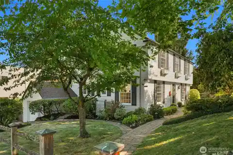 Beautifully Remodeled Farmhouse