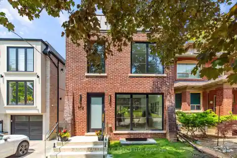 Contemporary Oasis in the Heart of Midtown