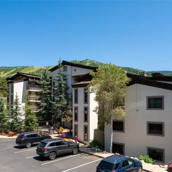 SPACIOUS TWO BEDROOM AT DULANY CONDOS